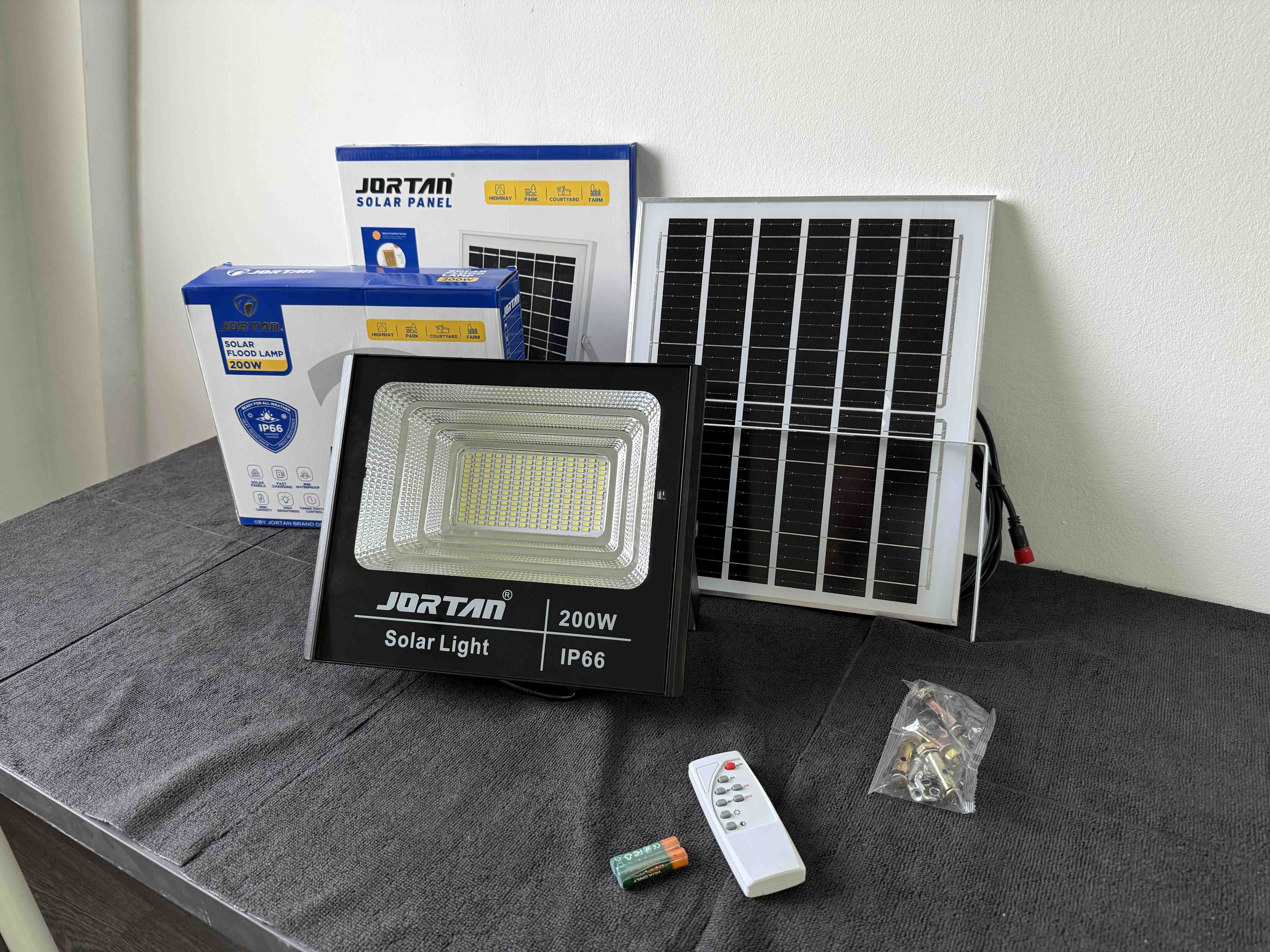 Proiector cu Panou Solar Jortan Clasic 50W Glorio
