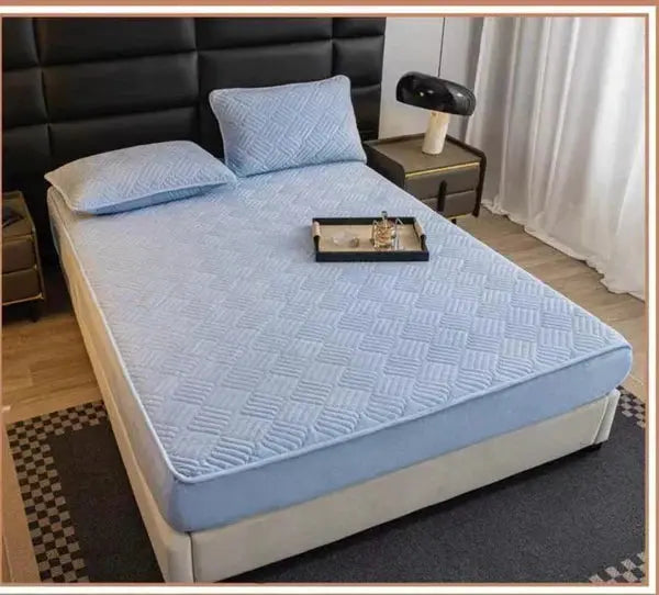 Topper Pentru Saltea, Cu Elastic, Material Tip Catifea, 160 X 200 cm + 2 Fete de Perna CADOU Doimeseriasi.ro