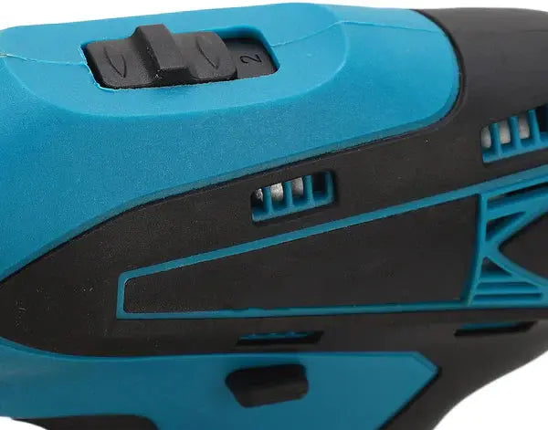 Bormasina Electrica, Cu 2 Acumulatori 12V, 24 Accesorii + Geanta De Transport CADOU Doimeseriasi.ro