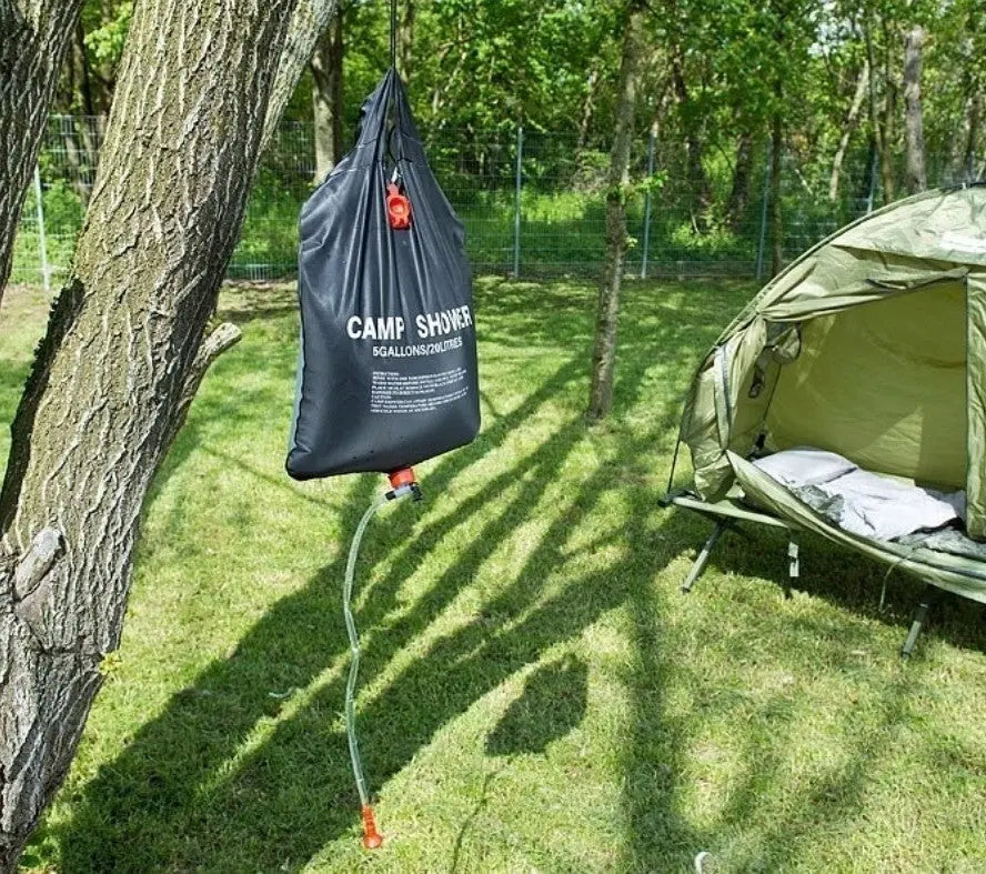 1+1 GRATIS: Dus Portabil Solar Pentru Camping 20L Doimeseriasi.ro