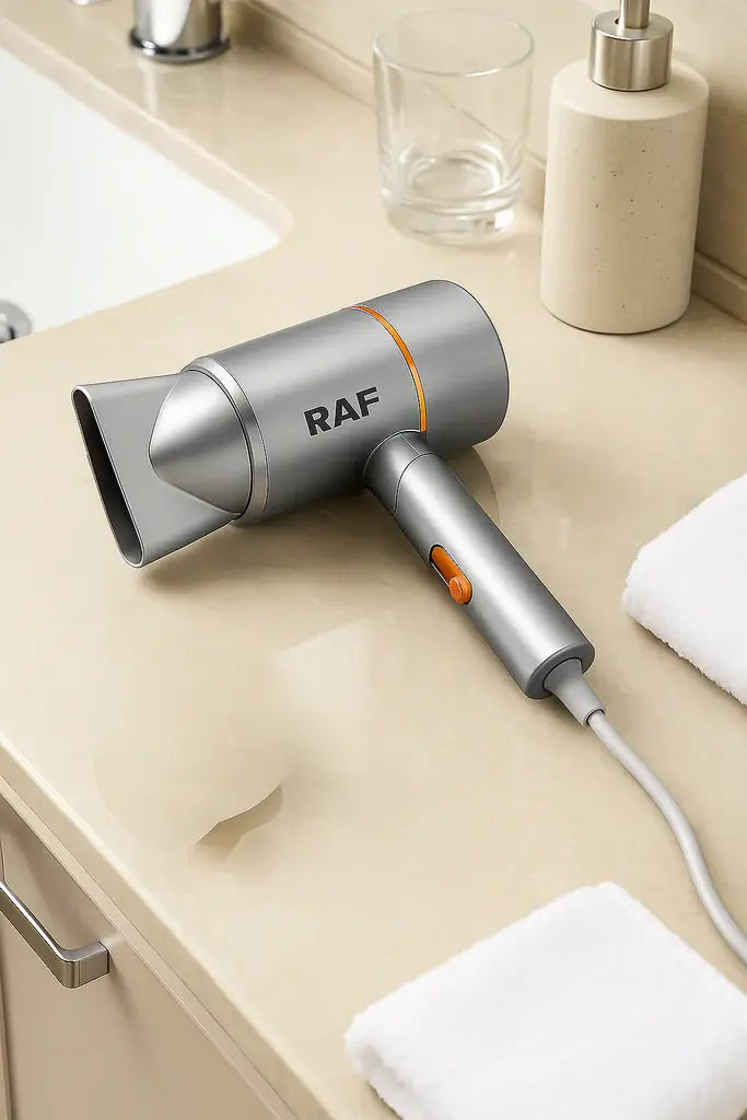 Uscător de Păr Profesional RAF R.4556G – Putere, Eleganță și Confort în Fiecare Zi Glorio.ro