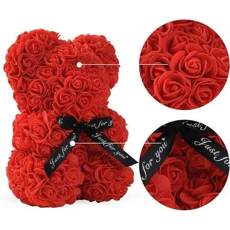 CADOU de Valentine's Day: Ursulet din trandafiri de sapun in cutie cadou, Inaltime 25cm Doimeseriasi.ro